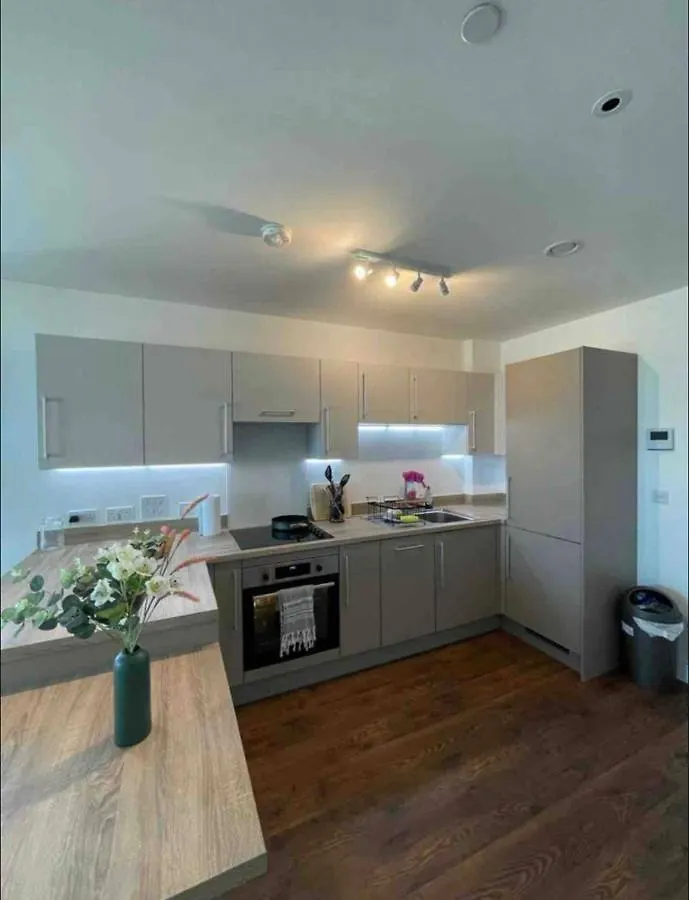 Modern New Airy 1 Bed Apartment London Cosy Stays Barking   Barking (Greater London)